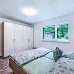 Sonnenteich-haus By Interhome בית נופש